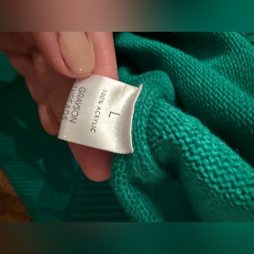 Grayson Threads St. Patrick's Day "Lucky" graphic sweater - Picture 5 of 6